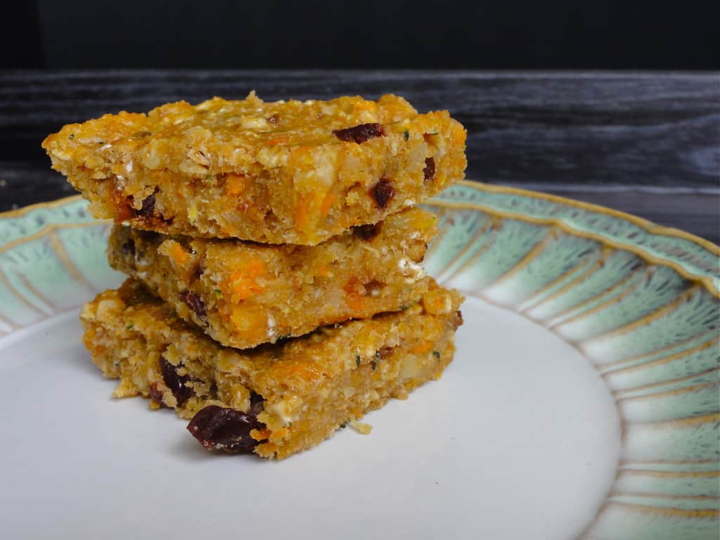 Hidden Honey Bars #MakeHealthyEasy | @JBraddockRD https://jennabraddock.com/hidden-honey-bars/ Hidden Honey Bars #MakeHealthyEasy | @JBraddockRD https://jennabraddock.com/hidden-honey-bars/