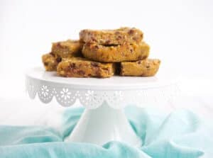 Looking for a homemade snack bar that's yummy and healthy? Try these simple Hidden Honey snack bar recipe made with whole grains, honey, and hidden veggies. They are perfect for kiddos and big people too.