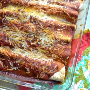 These All Natural, Easy Chicken Enchiladas are a great way to use up leftover chicken but transform it in to a healthy meal that will WOW everyone. There's nothing better than a warm, cheesy meal that's also good for you! #MakeHealthyEasy | @JBraddockRD