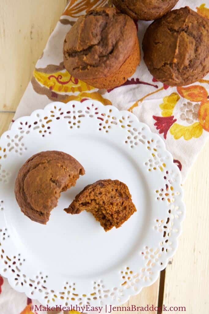 No one should choose between healthy, pumpkin and chocolate. Have it all with these Healthy Pumpkin Chocolate Muffins. #MakeHealthyEasy via @JBraddockRD https://jennabraddock.com