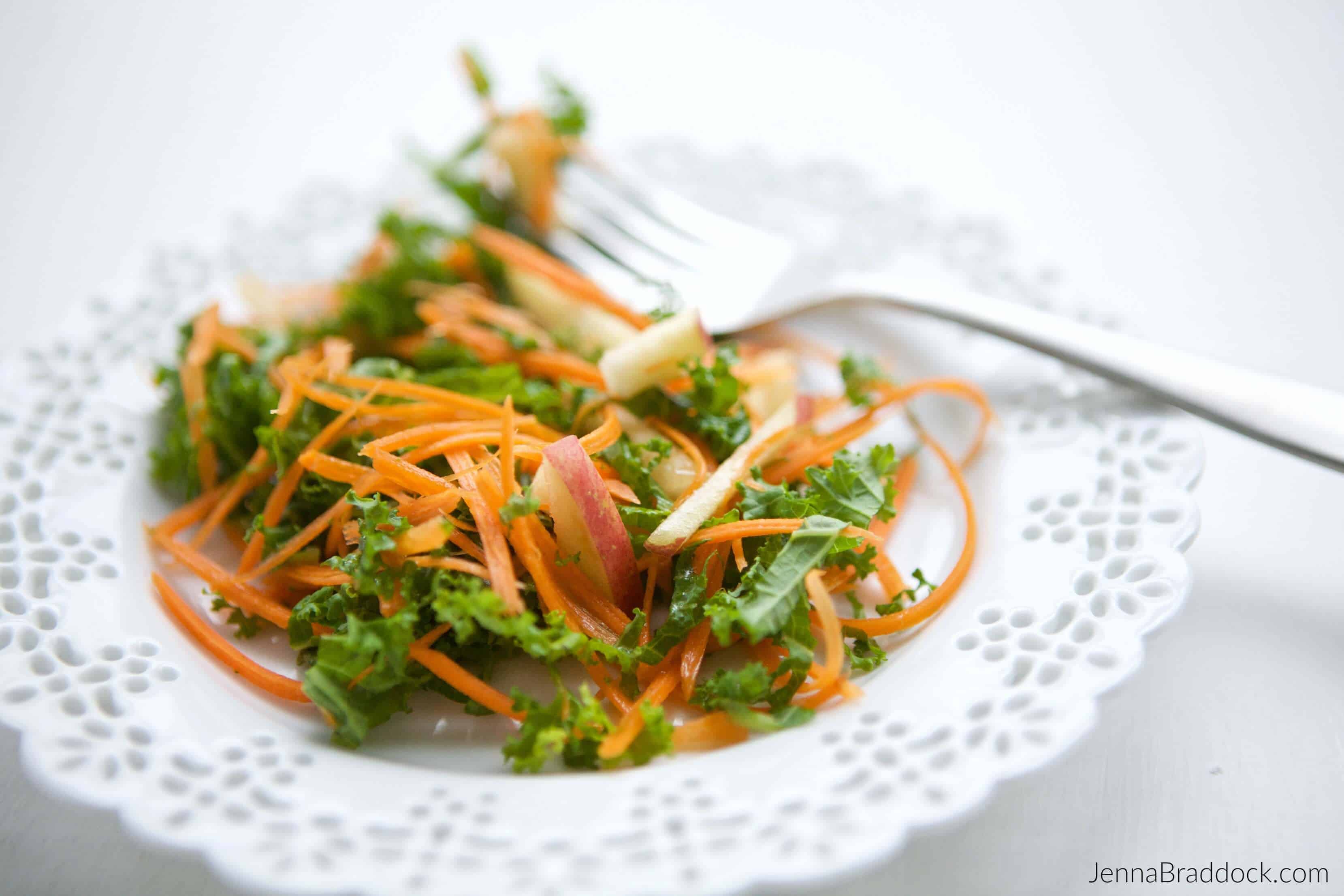 https://jennabraddock.com/wp-content/uploads/2016/01/Kale-carrot-apple-salad-MHE.jpg