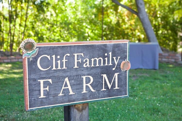 clip trip half 29 Have you ever wondered if the food companies you love and buy are all they're cracked up to? Join me on my Clif Bar tour to learn all about their company.