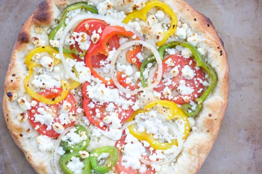 Summer veggies are the star of this simple and delicious Grilled Veggie Pizza recipe. THIS is how you can make pizza light and healthy!