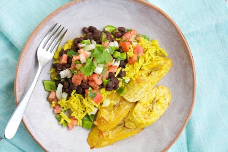 Easy Cuban Dinner Half 5 Feed your family a fast, nutritious & delicious meal with this Quick Cuban Dinner. It's sure to please everyone and is a great choice for the young athletes in your home.