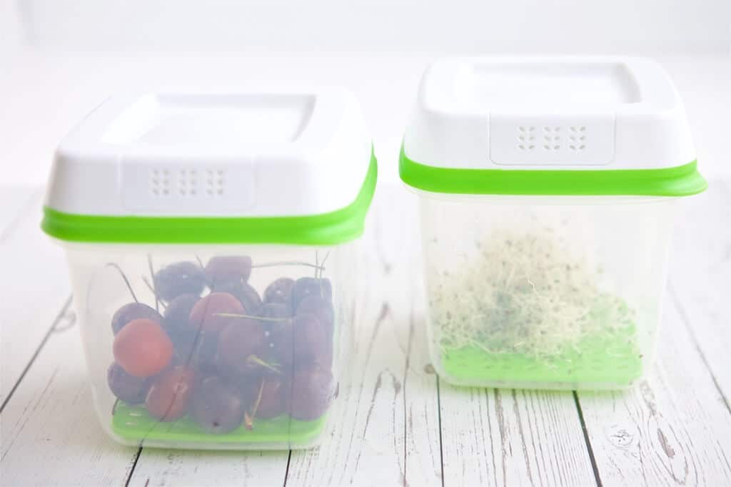 Rubbermaid FreshWorks Containers Keep Produce Fresh Longer - The  Neighborhood Moms