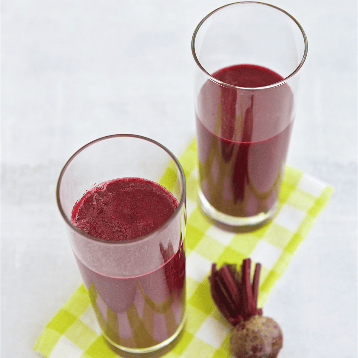 Vibrant Mango Beet Smoothie (Antioxidant-Packed!) - Minimalist Baker