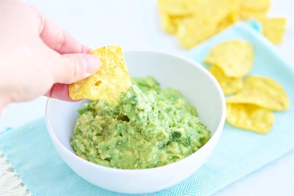 Easy Guacamole Recipe - the perfect party recipe