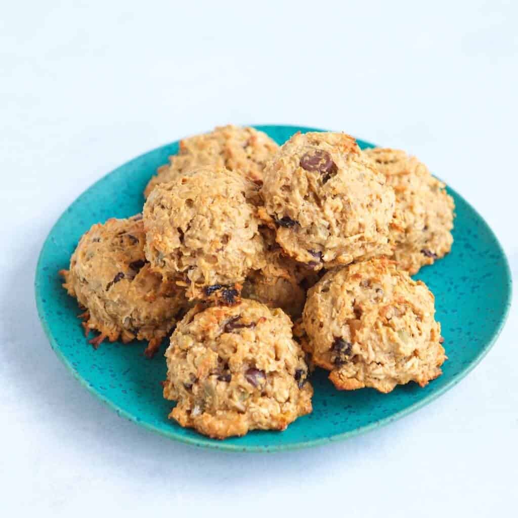 https://jennabraddock.com/wp-content/uploads/2020/03/chocolate-cherry-breakfast-cookies-square-1024x1024.jpg