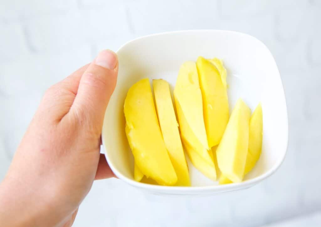 Fresh, sliced mango