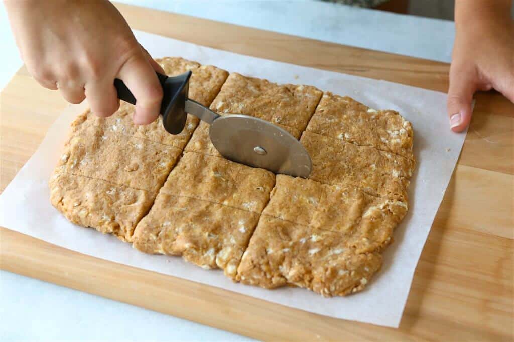 cutting scones in bars