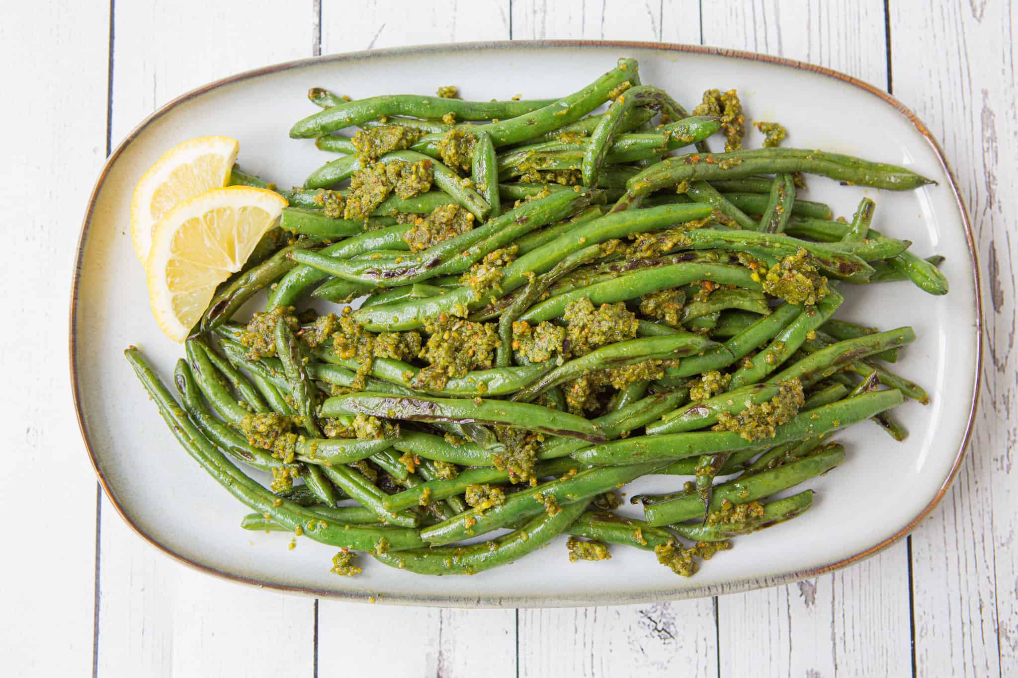 grilled green beans with pistachio pesto