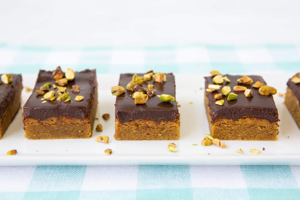 pistachio blonde brownie recipe cut into bars