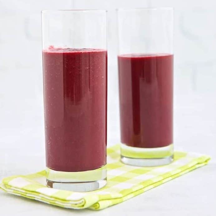 Mango Beet Breakfast Smoothie in a glass