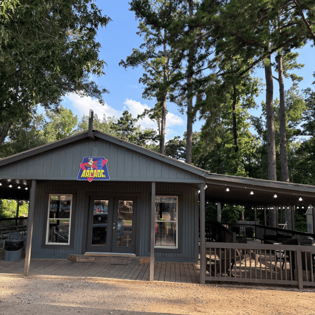 arcade yogi bear's jellystone