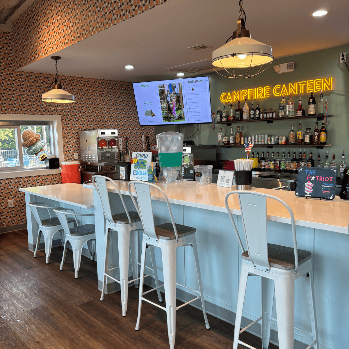 campfire canteen yogi bear's jellystone campground